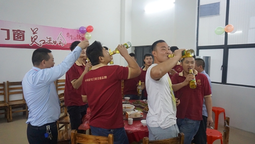 富軒員工生日會，歡樂溫暖時光！