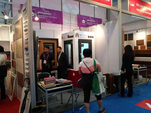 【聚焦廣交會(huì)】富軒展廳迎接四方來(lái)客 讓客戶見(jiàn)識(shí)富軒力量！