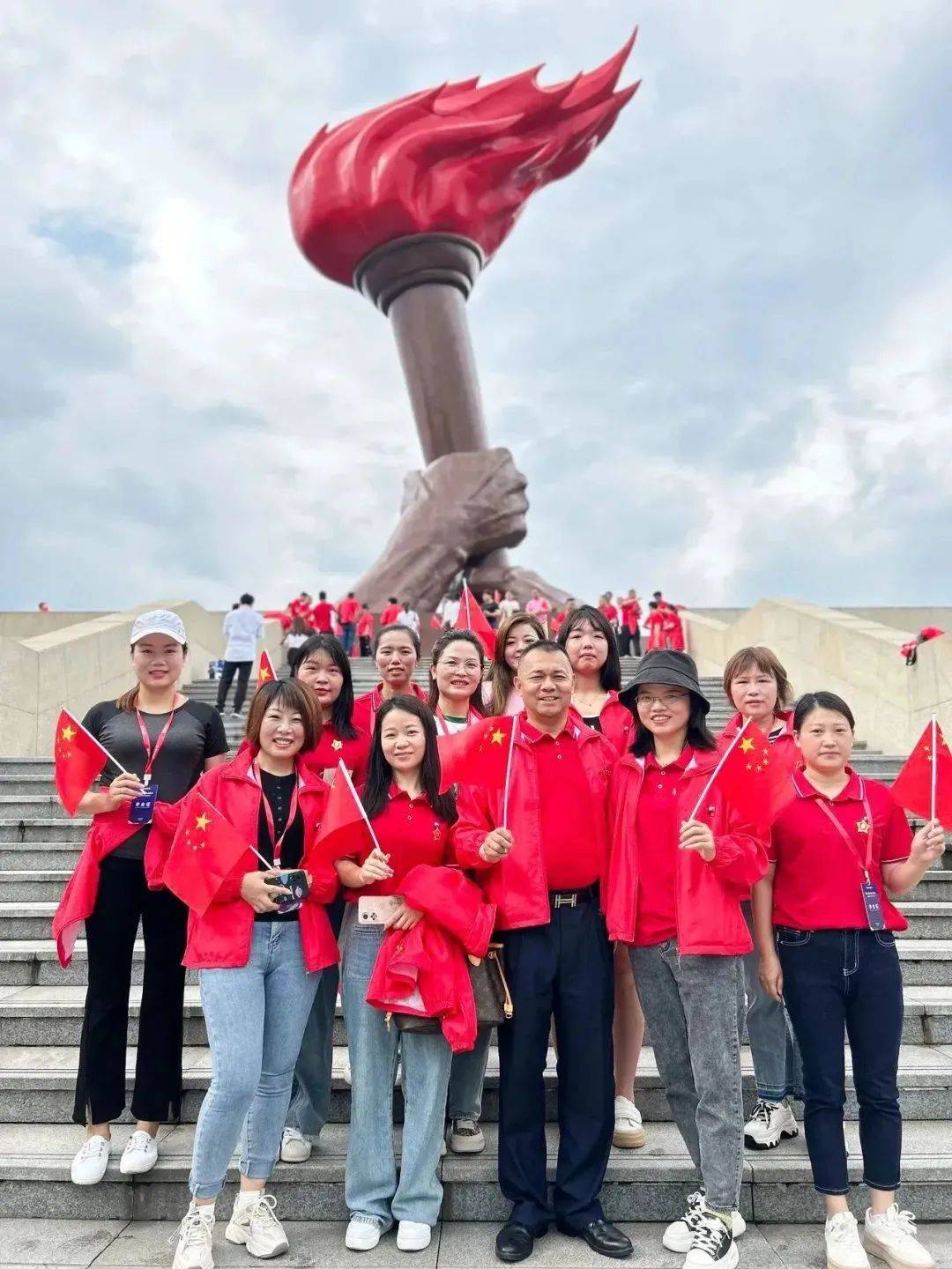 聚勢(shì)燎原 再戰(zhàn)新征程 | 2023富軒全屋門窗年中營(yíng)銷峰會(huì)圓滿收官！ 