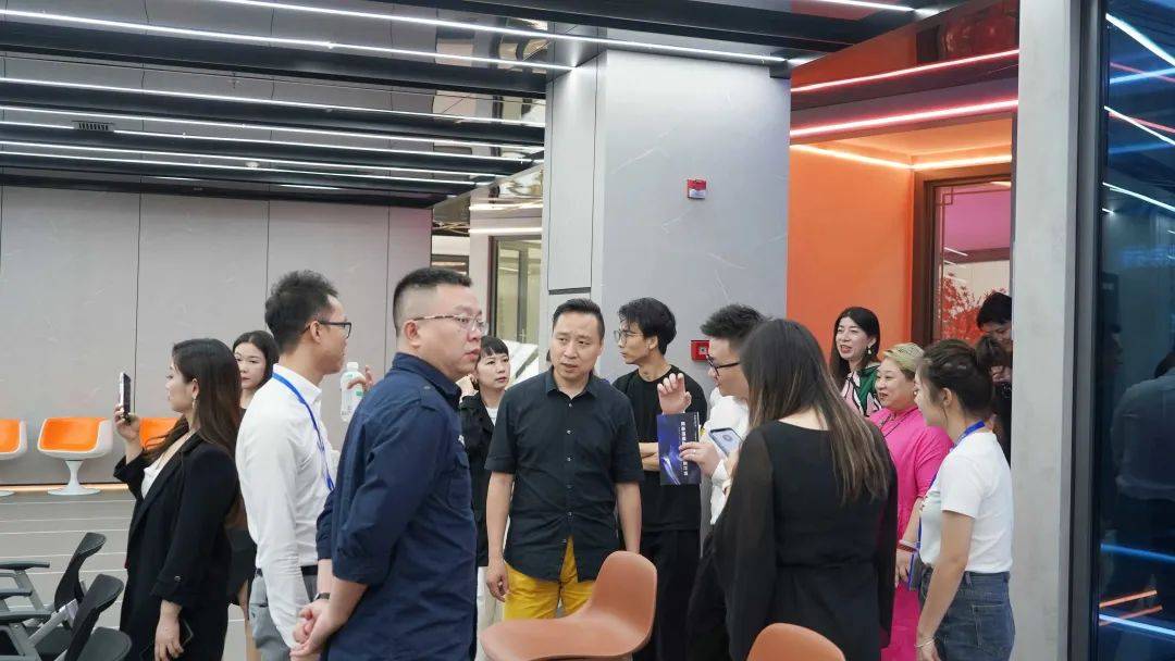 富軒全屋門窗案例征集暨廣東電視臺(tái)《設(shè)計(jì)前沿》欄目啟動(dòng)會(huì)