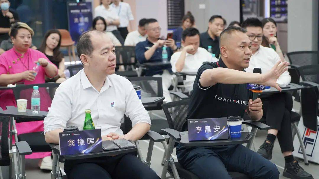 富軒全屋門窗案例征集暨廣東電視臺(tái)《設(shè)計(jì)前沿》欄目啟動(dòng)會(huì)