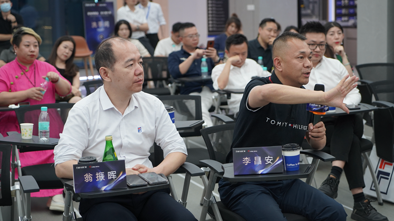 富軒全屋門(mén)窗案例征集暨《設(shè)計(jì)前沿》欄目啟動(dòng)會(huì)成功舉辦