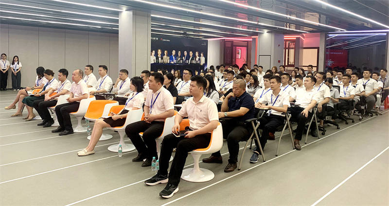 夏日盛宴：富軒全屋門窗2023年?duì)I銷中心夏季大會在富軒大廈舉行
